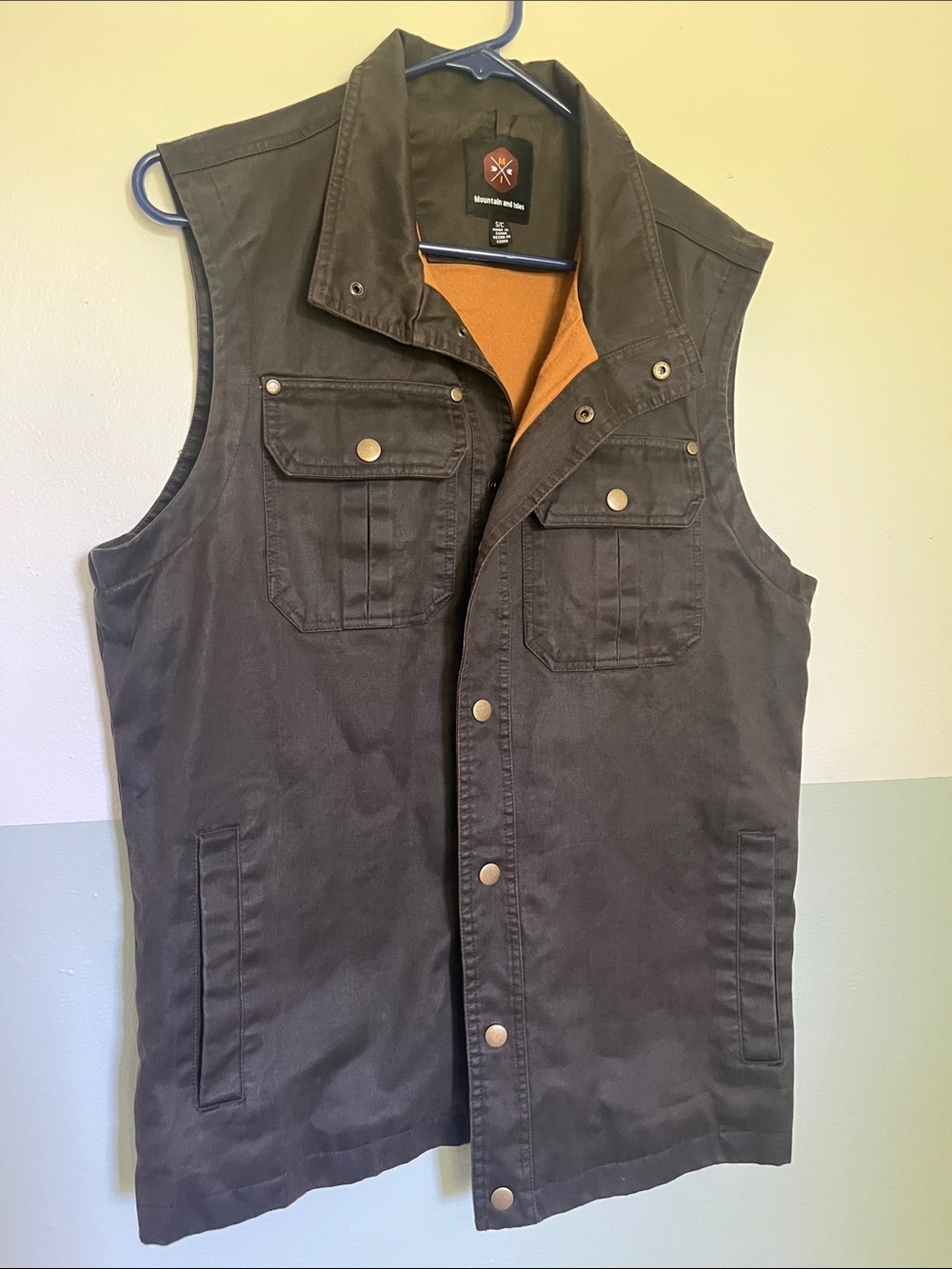 Brown Western Vest, with deep pockets
